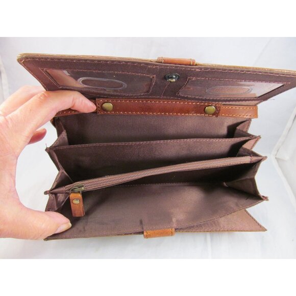 Bolo Brown Leather Crossbody Wallet Clutch with Removable Shoulder Strap NWT - Picture 4 of 10